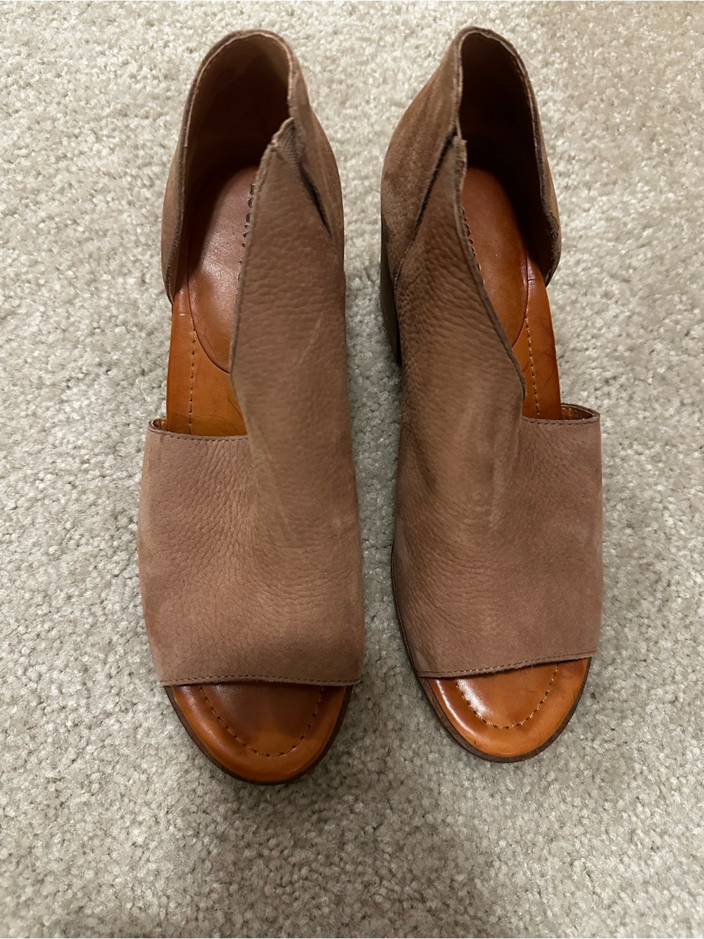 Lucky Brand Open-Toe Slide Mules in Taupe Brown